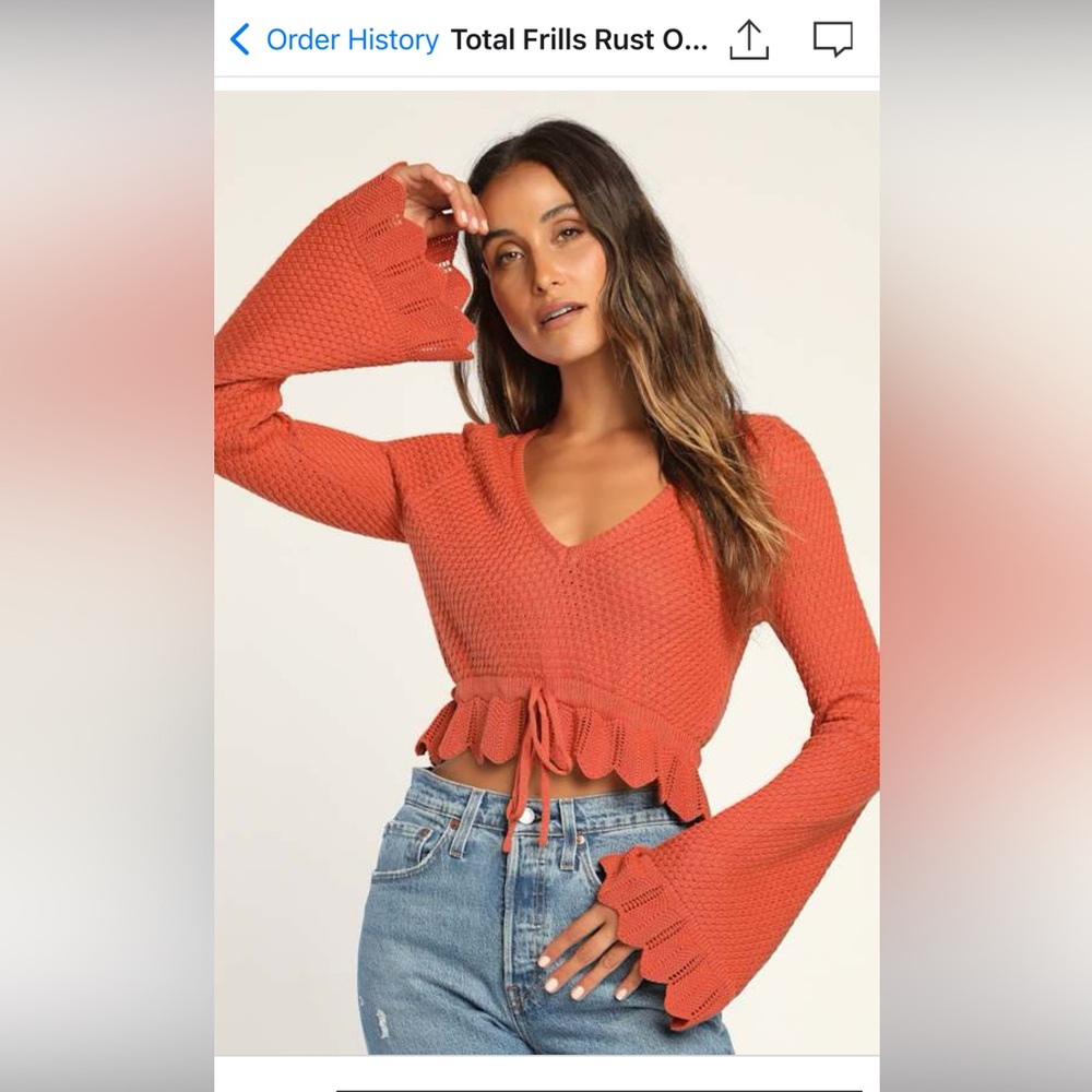 Lulu’s rust orange crop sweater